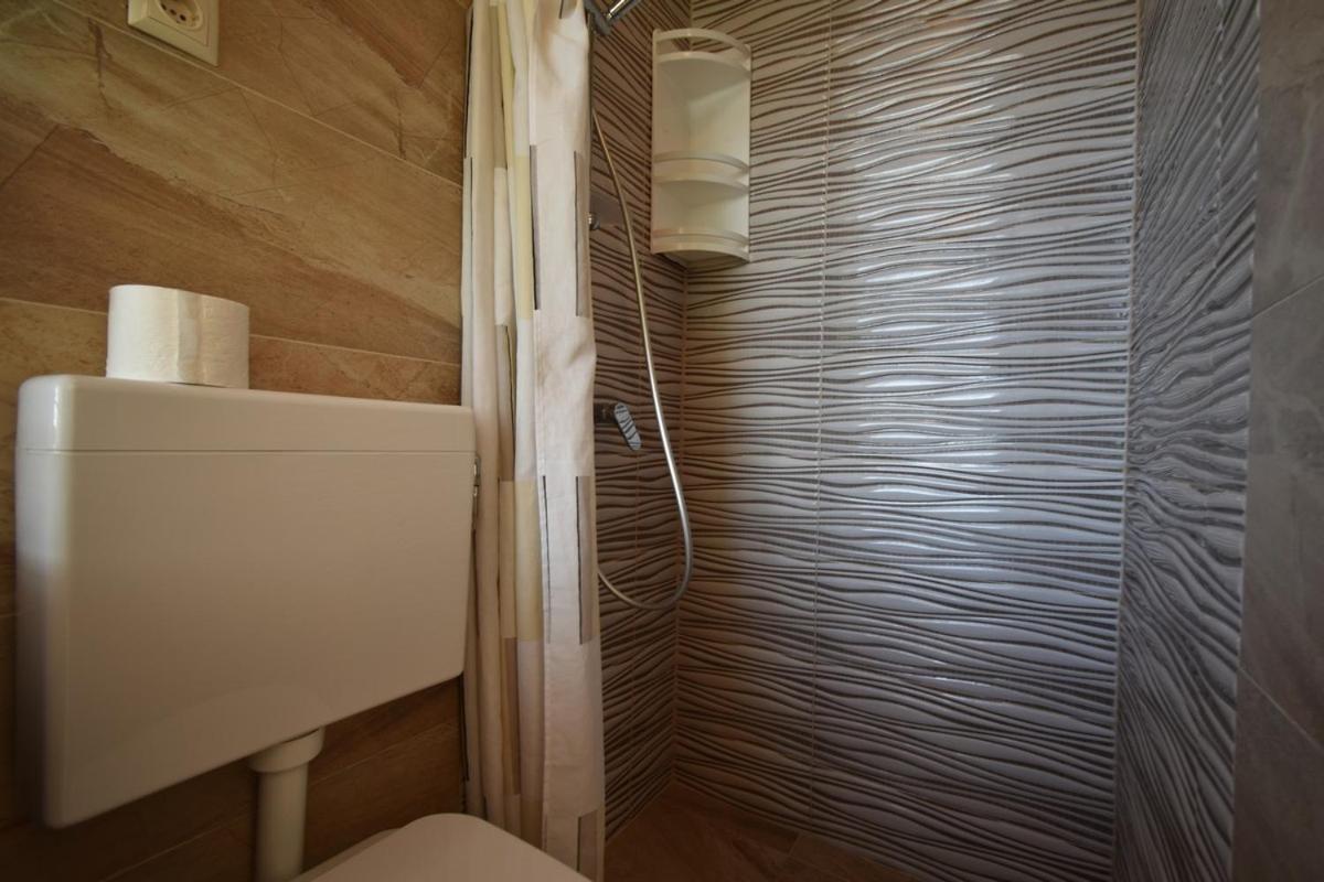 Denjak Apartments Корнич Экстерьер фото