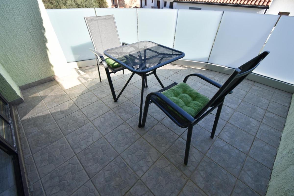 Denjak Apartments Корнич Экстерьер фото